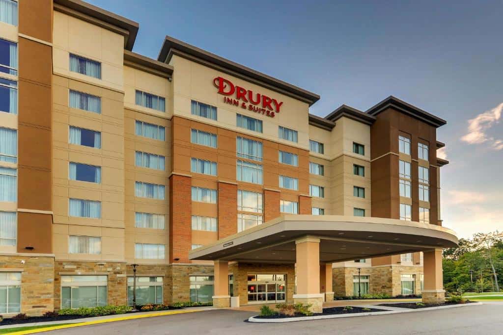 Is Drury Inn Pet Friendly